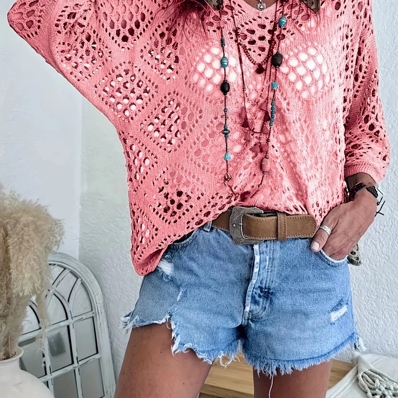 🥰🥰💃Womens Bohemian-Inspired Beige Crochet Top With V-Neck