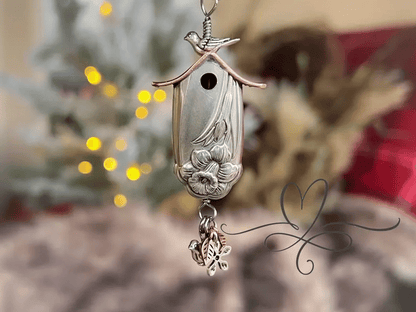 🔥⏰Final 3 Hours: Only $13.99 ✨The 1951 "Magnolia" Birdhouse Necklace