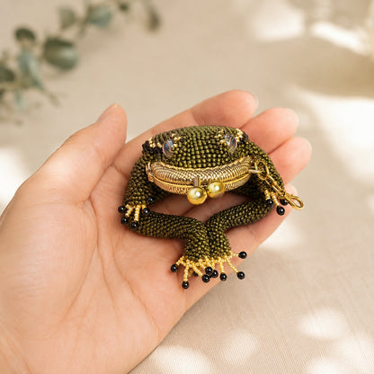 Charming DIY Frog Coin Purse