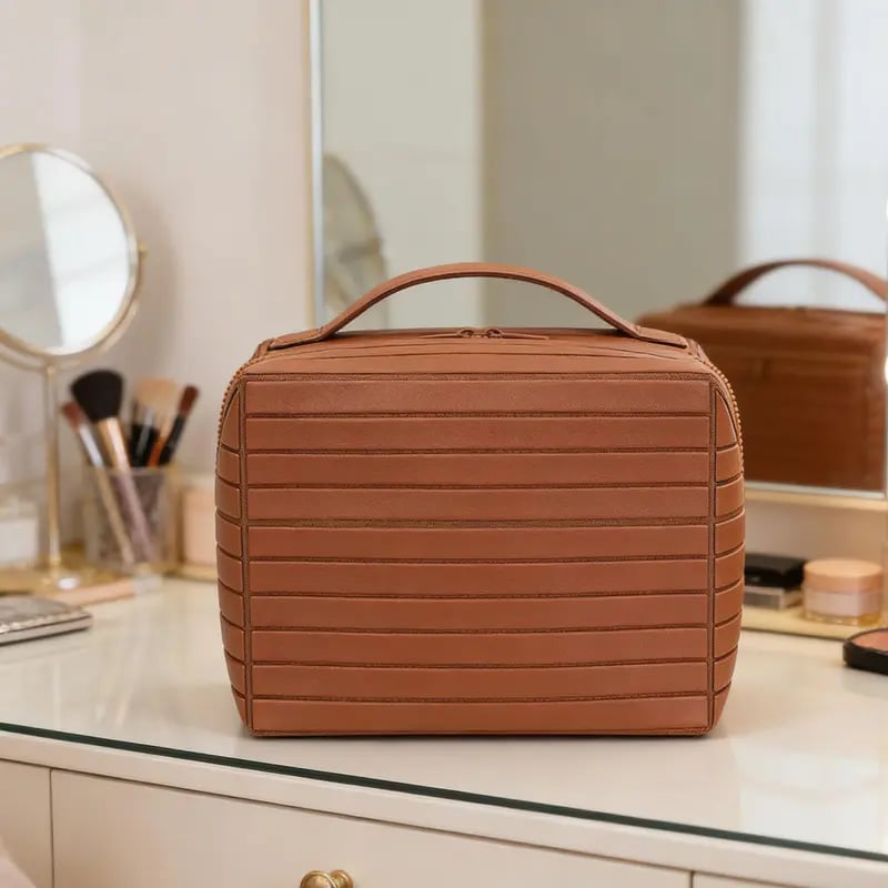Large-Capacity Foldable Makeup Organizer for Women