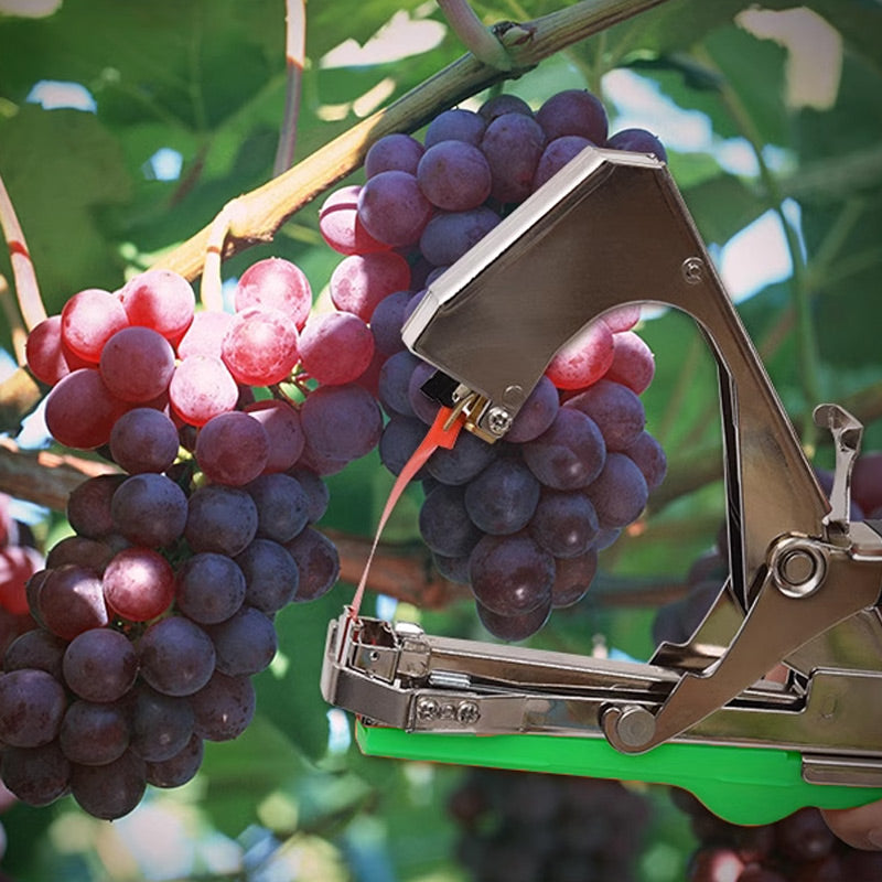 🔧 Universal Lightweight Durable Plant Vine Tying Machine – For tomatoes, grapes & climbing plants – Adjustable tension, quick taping – saves time in garden or greenhouse 🍅