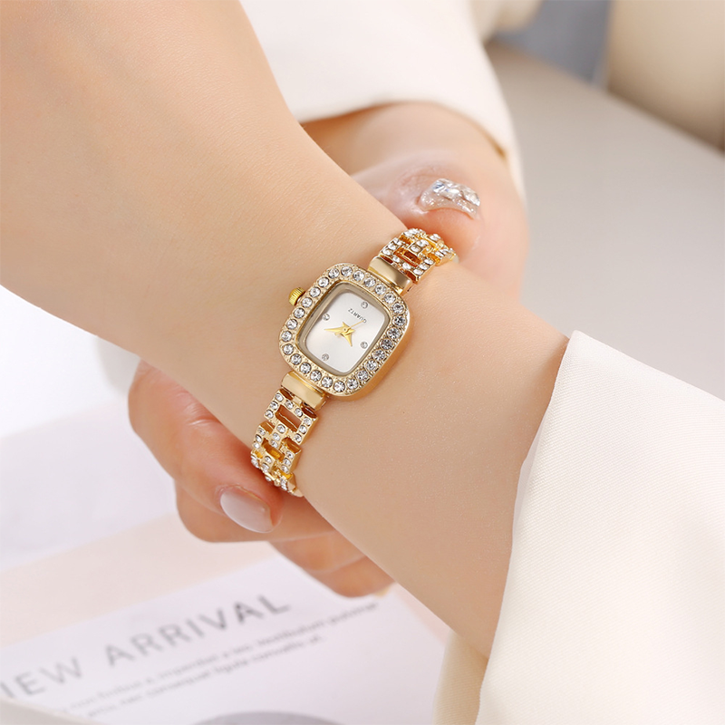 📢📢49% OFF !! ⏰Women Drawstring Bracelet Watch Square Quartz